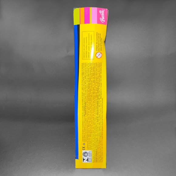 Retro Batgirl 12" Doll - Picture 8 of 12